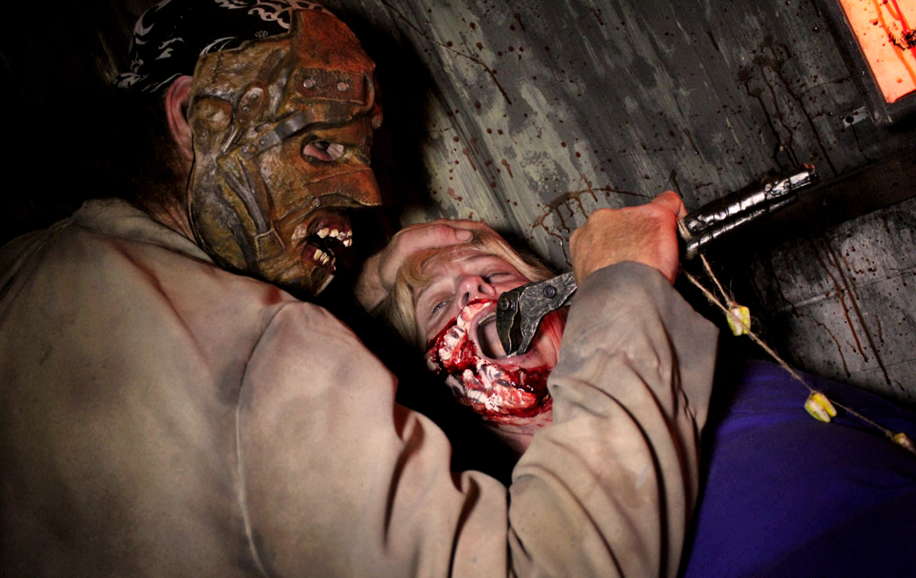 Knott’s Scary Farm fears and ‘a-maze-s’