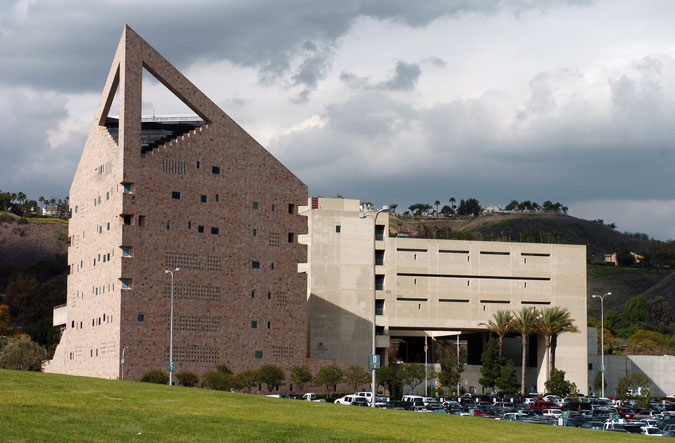 ANNOUNCEMENT: Cal Poly Pomona campus tour