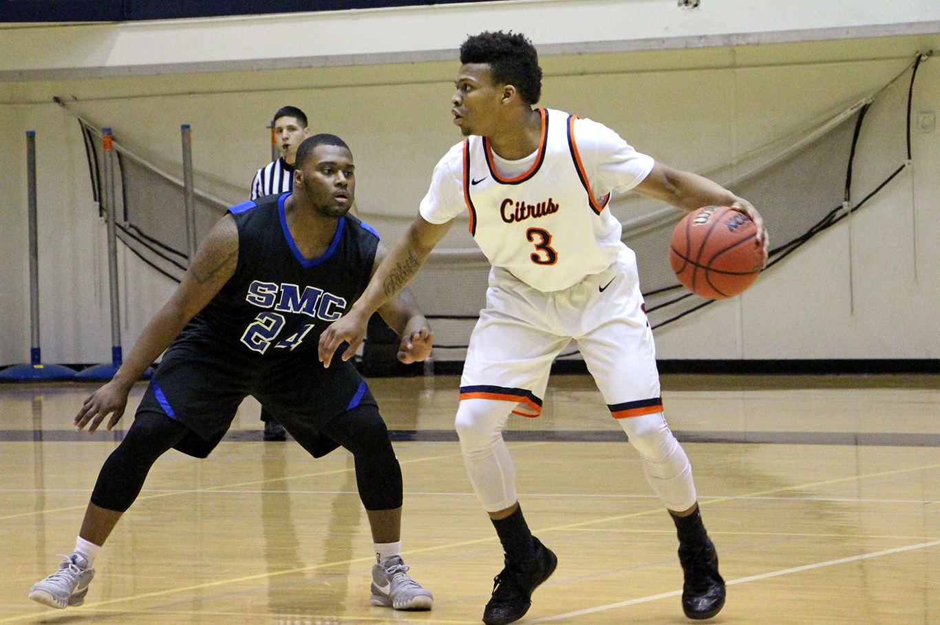 Men’s basketball dominates in win over Santa Monica
