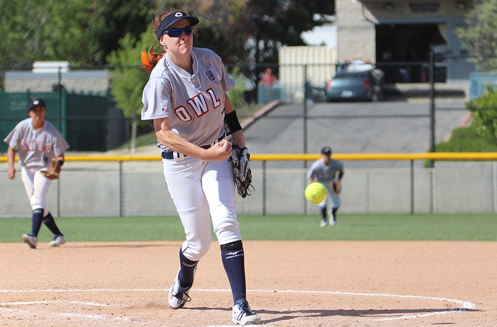 Citrus softball defeats Antelope Valley, eyes a playoff berth