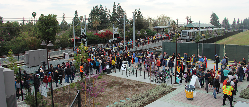 No fast passes for Gold Line: Opening day brings a crowd