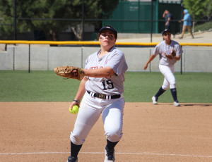 Bartholomy pitches in a game against Glendale College on Thursday, March 24, at Citrus College. (John Michaelides/ Clarion)
