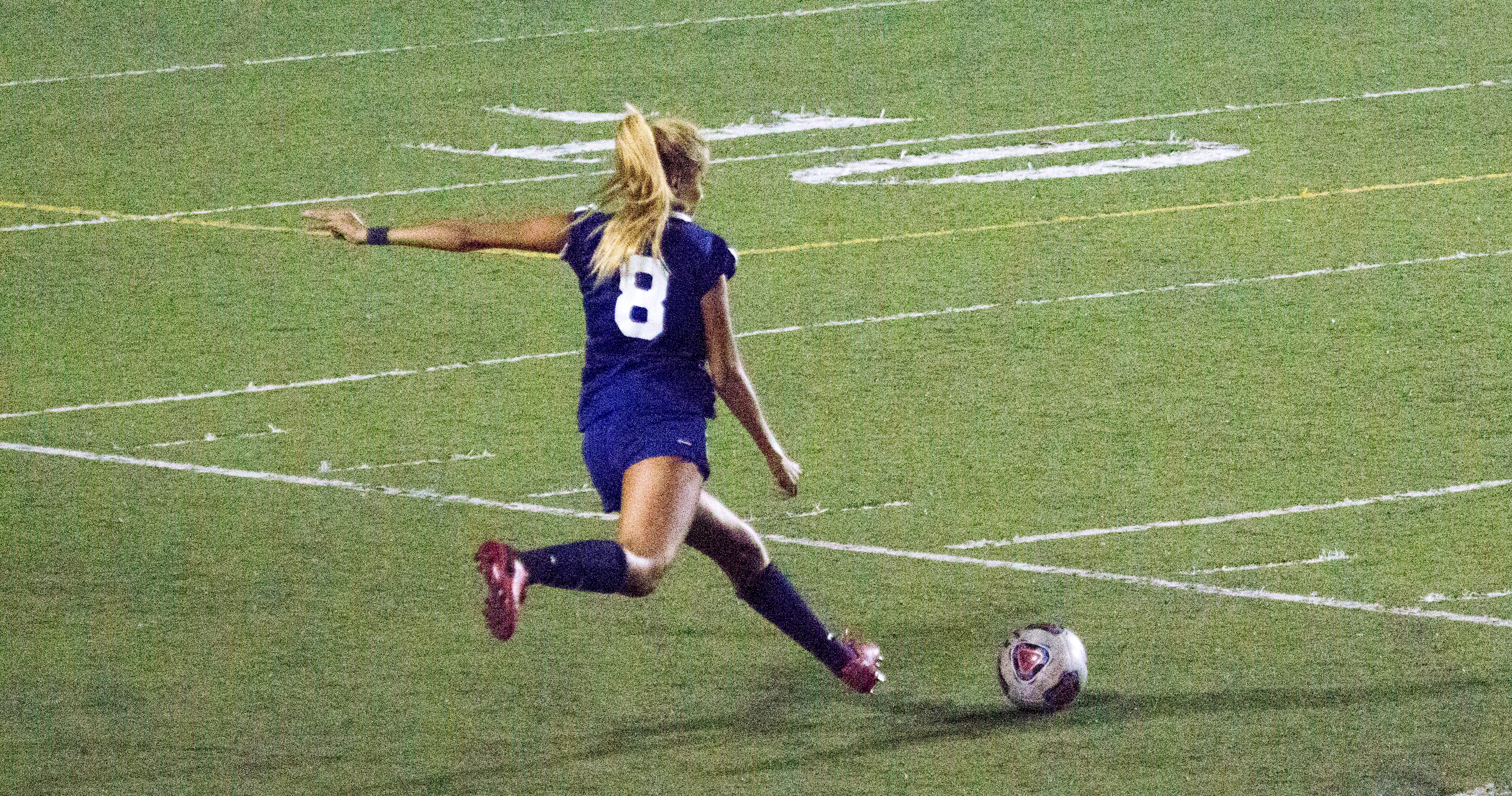 Owls’ offense sputters in loss to Santa Monica