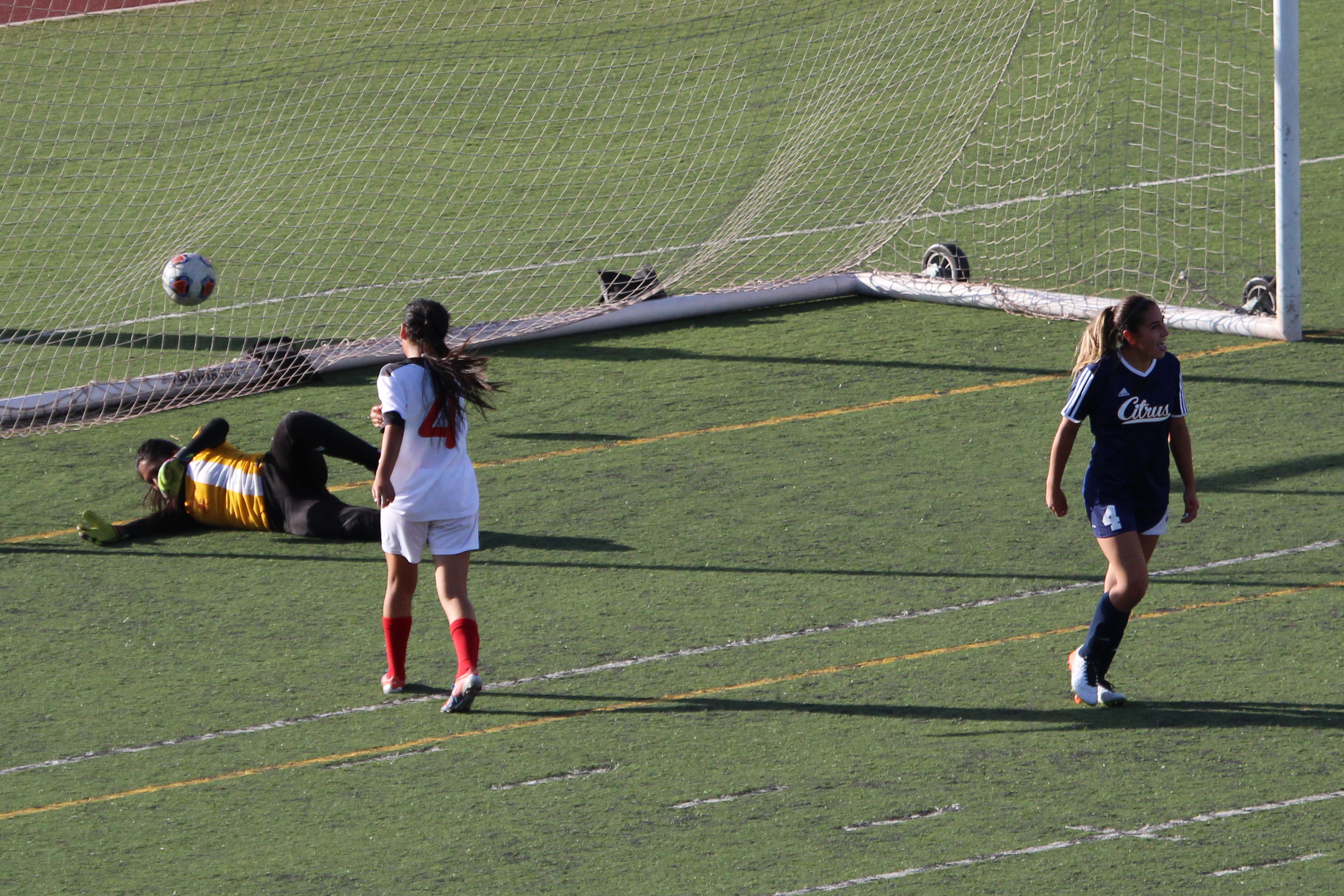 Women’s soccer racks up stats in rout over Glendale