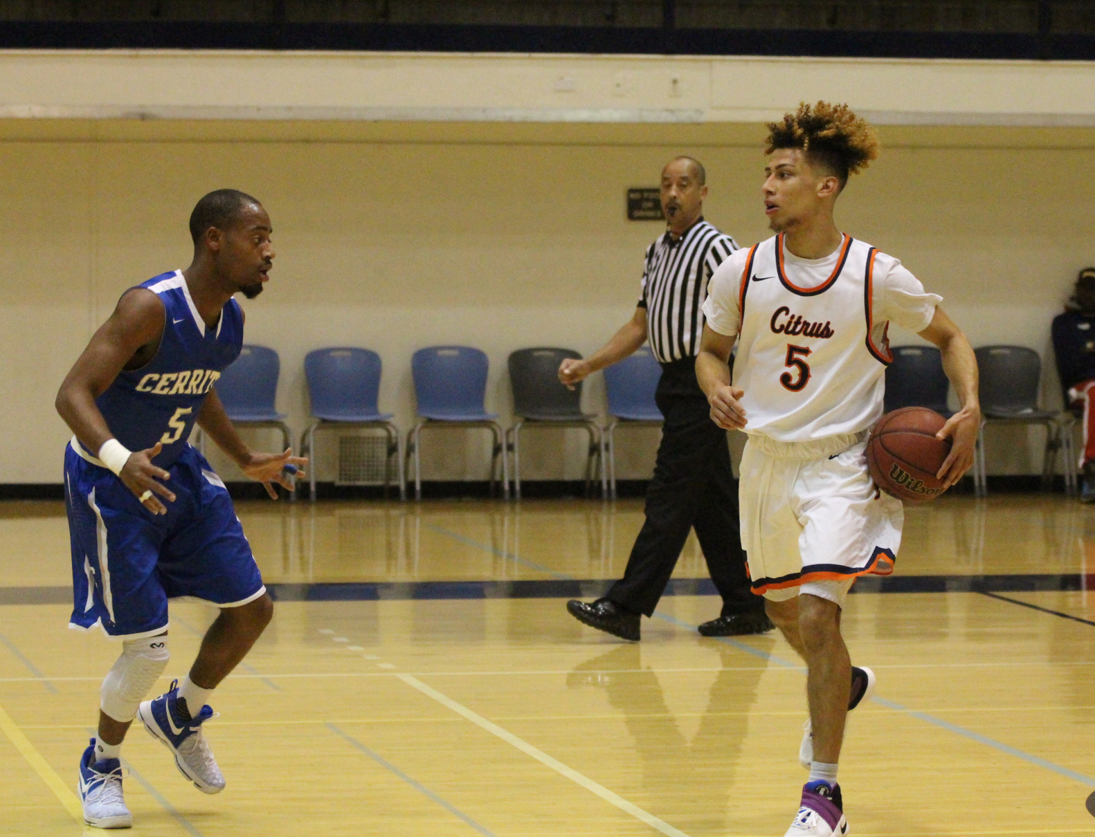 Men’s basketball wins tournament with game-winning three