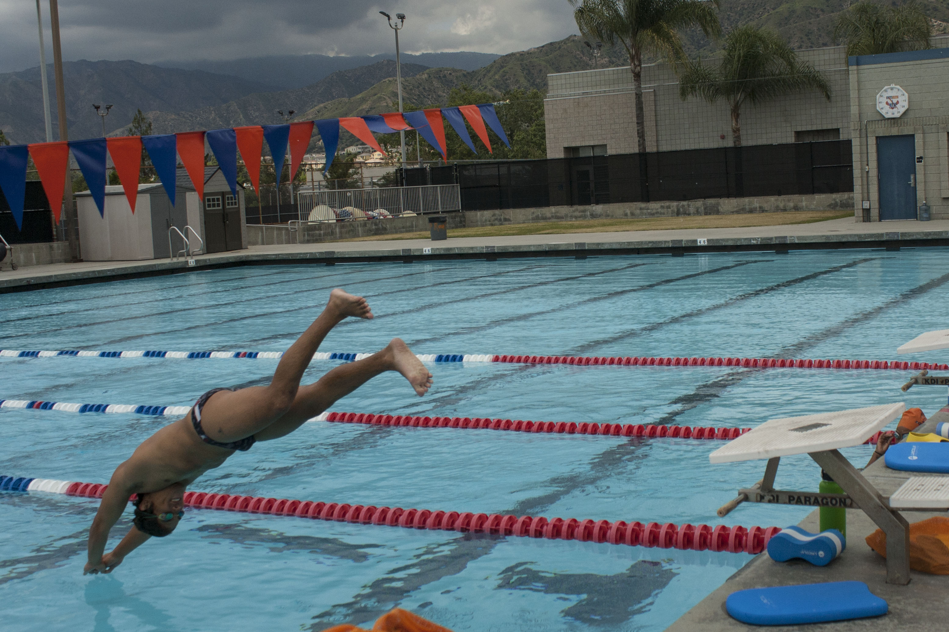 Men’s swim team revived after six year drought