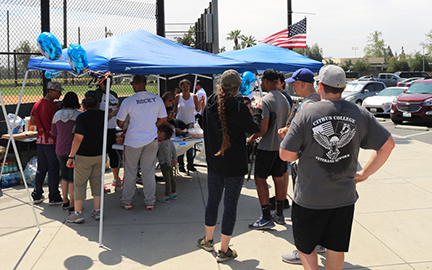 Community raises funds for fallen veteran