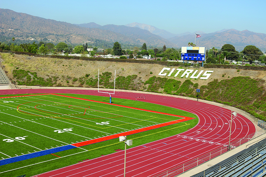 Owls football team opens strong