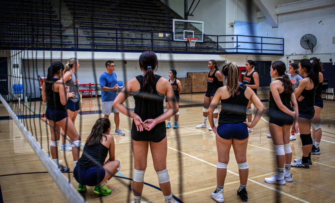 Women’s volleyball gets ready for competitive season